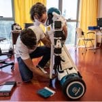 El robot que revoluciona un hospital en Milán al asistir a los enfermos