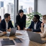 Brecha salarial favorece a extranjeros en Paraguay